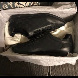 Gucci GG supreme Like new Euro 42